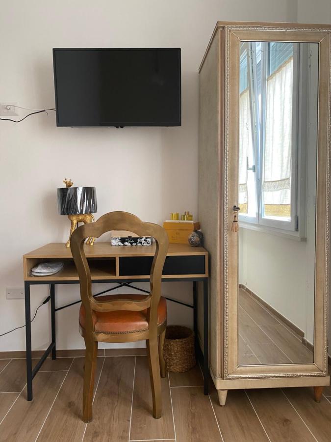 Ludo'S Rooms Каляри Екстериор снимка