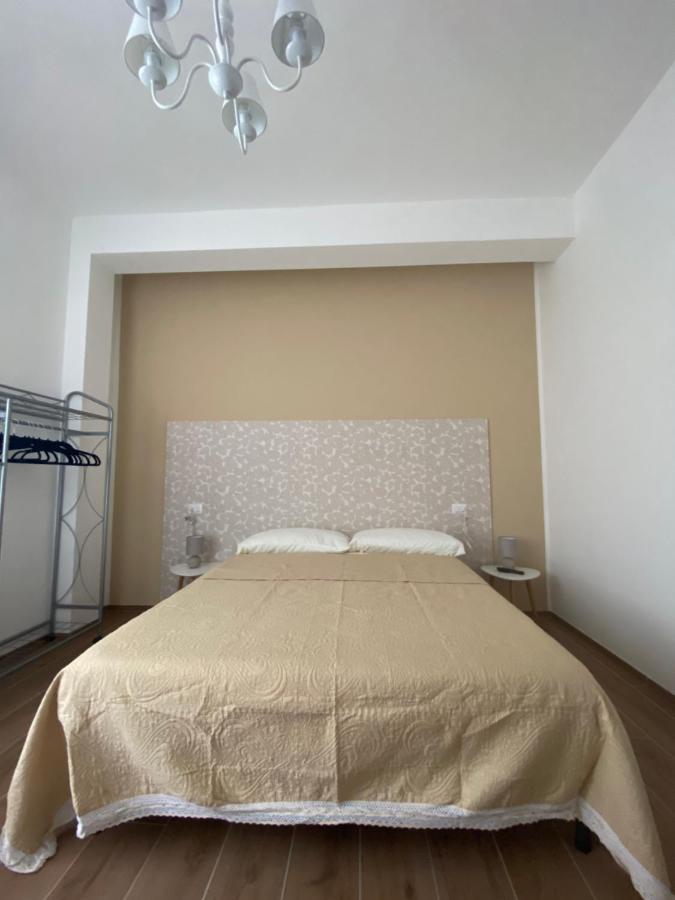 Ludo'S Rooms Каляри Екстериор снимка